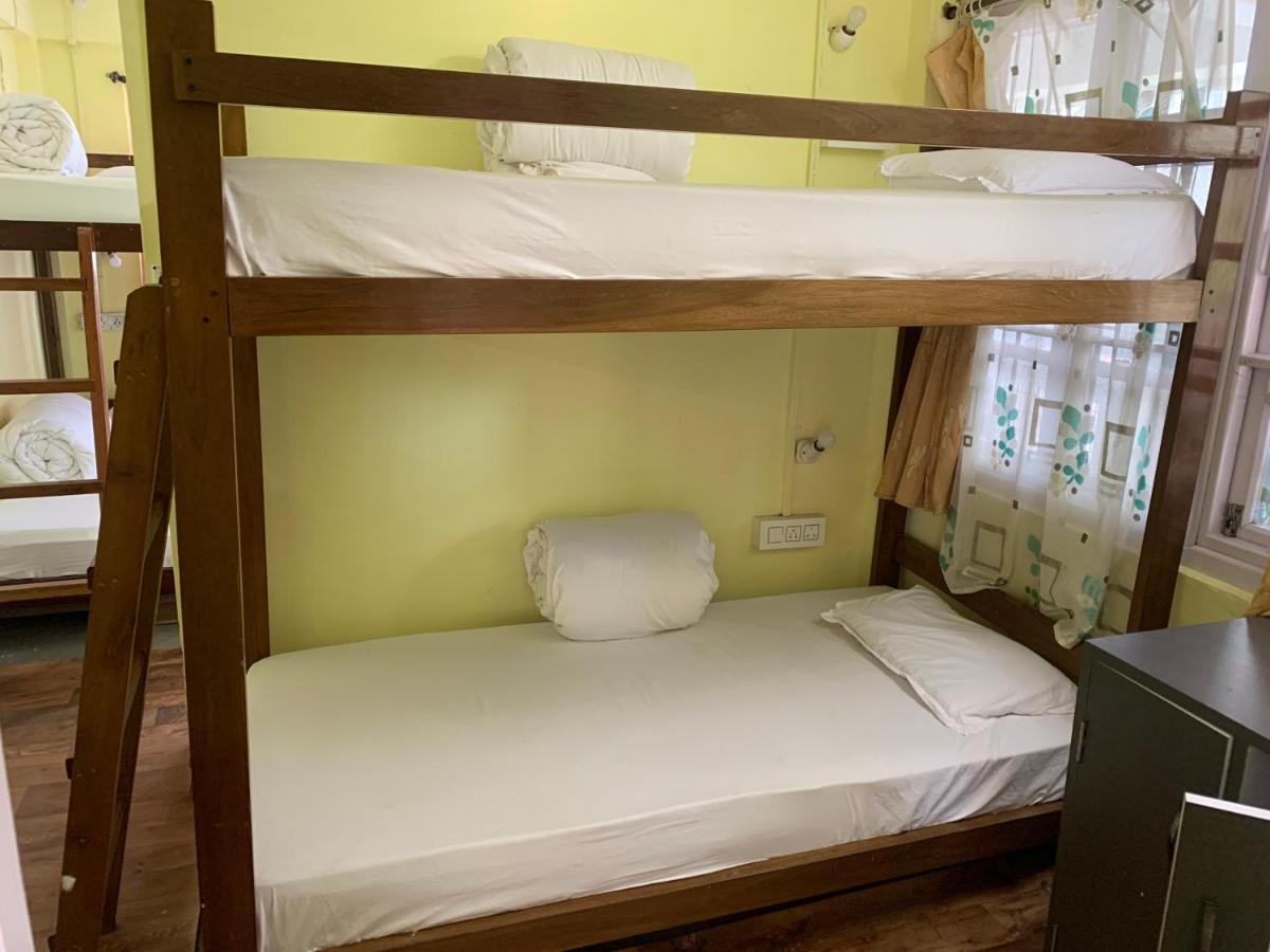 Hostel Hideout Backpackers *