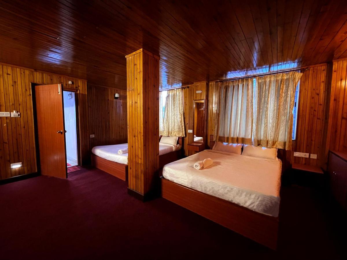 Homestay Kalibari Homestay *