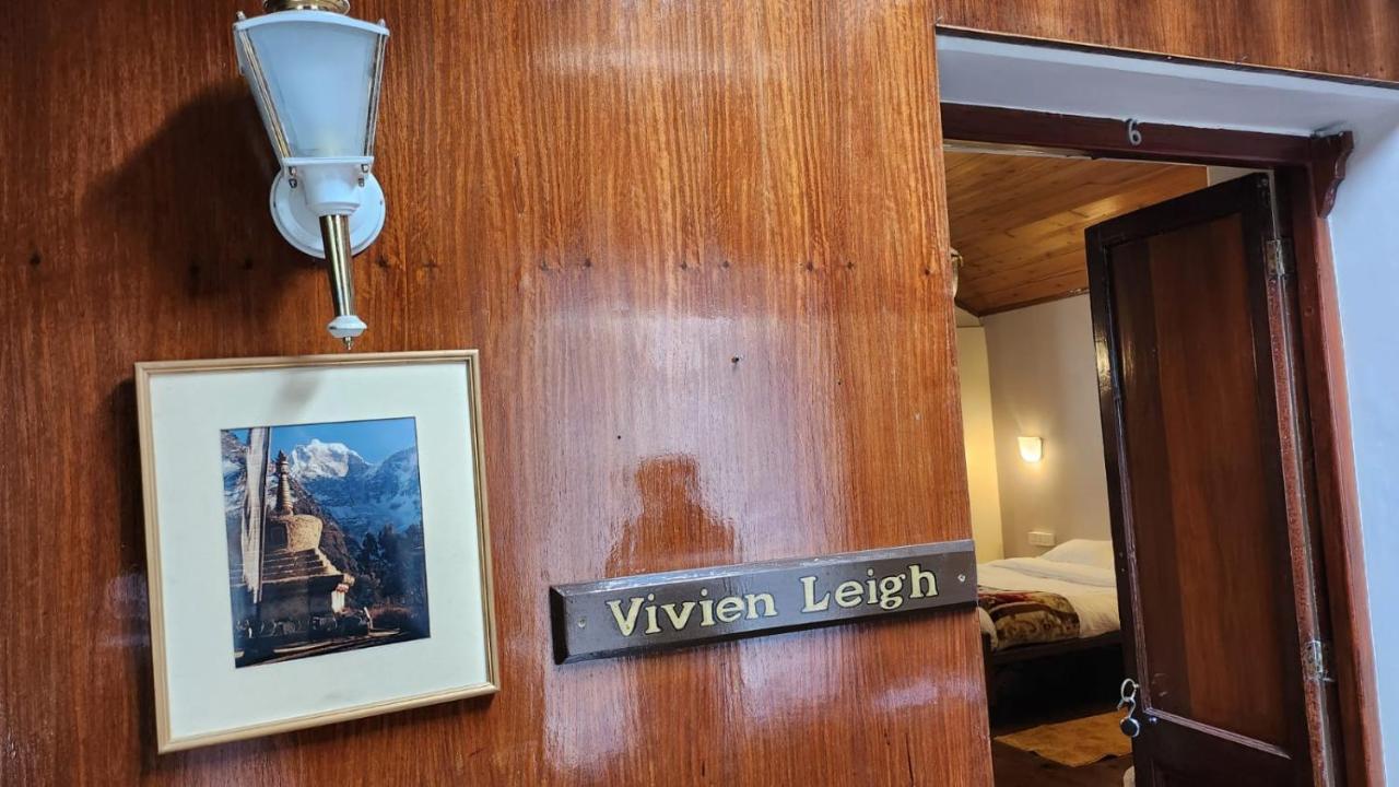 Ivanhoe Hotel 3*