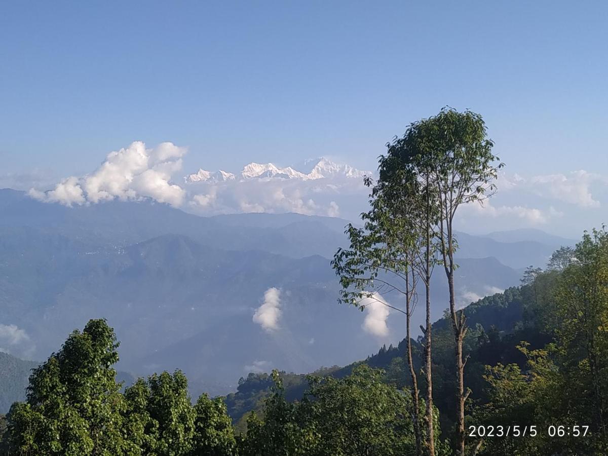 Dawn * Darjeeling (West Bengal)