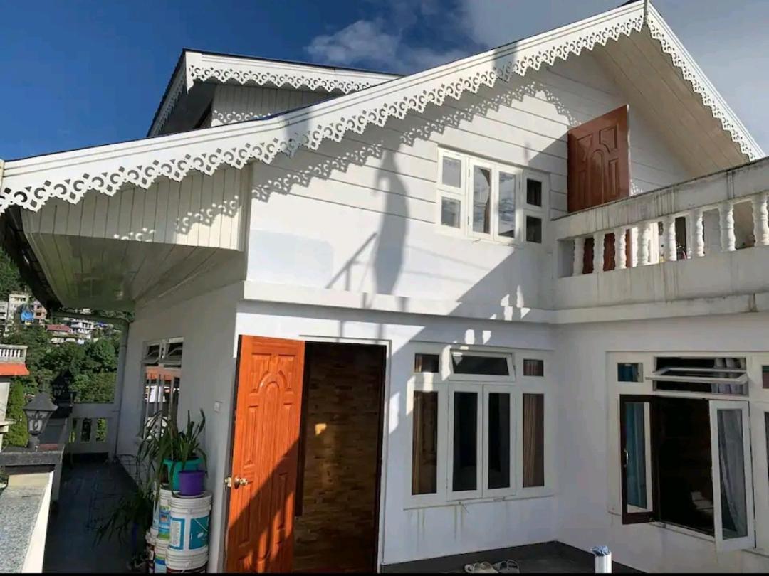 Tashiling Apartment