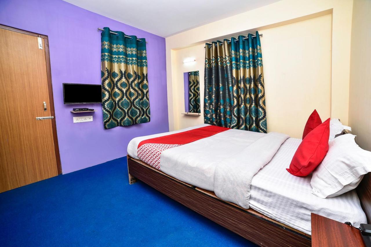 Flagship The Queenz Hotel 3*