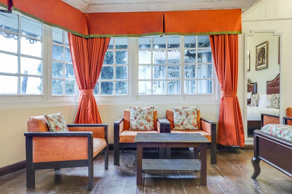 Resort Summit Swiss Heritage & 4*