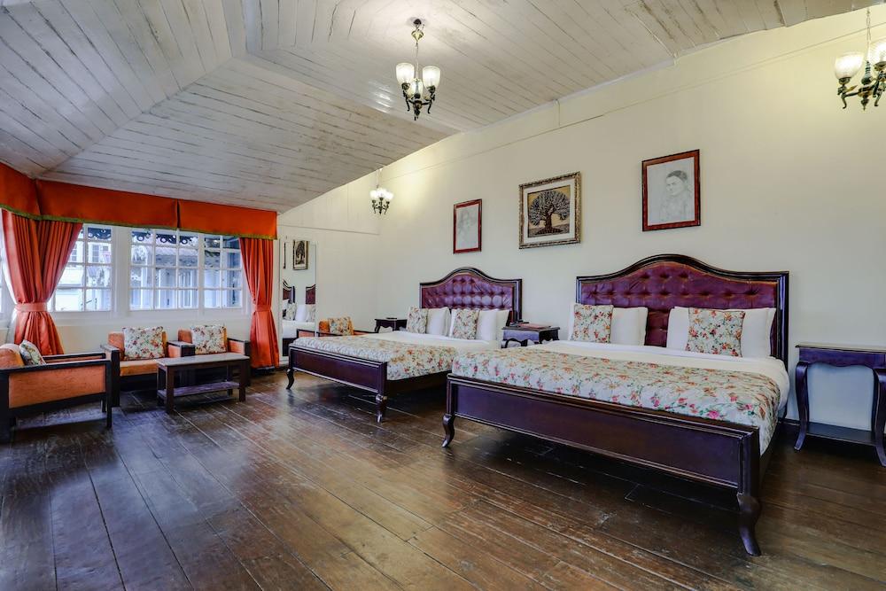 Summit Swiss Heritage & 4*