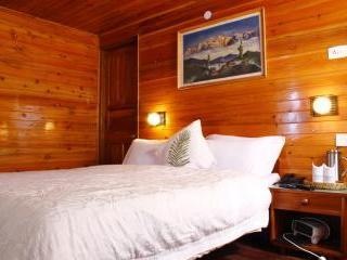 Resort Rhododendron