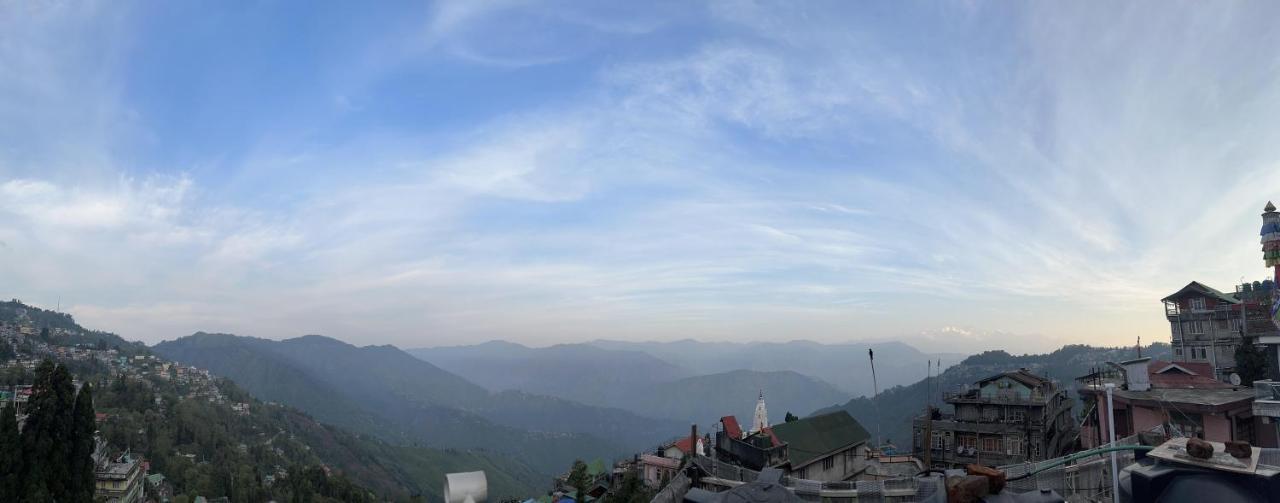 Queen's * Darjeeling (West Bengal)