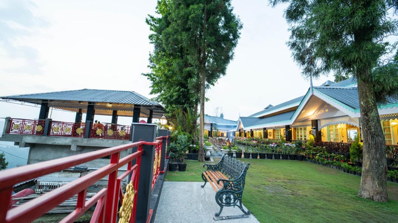 Mayfair Manor Jungpana
