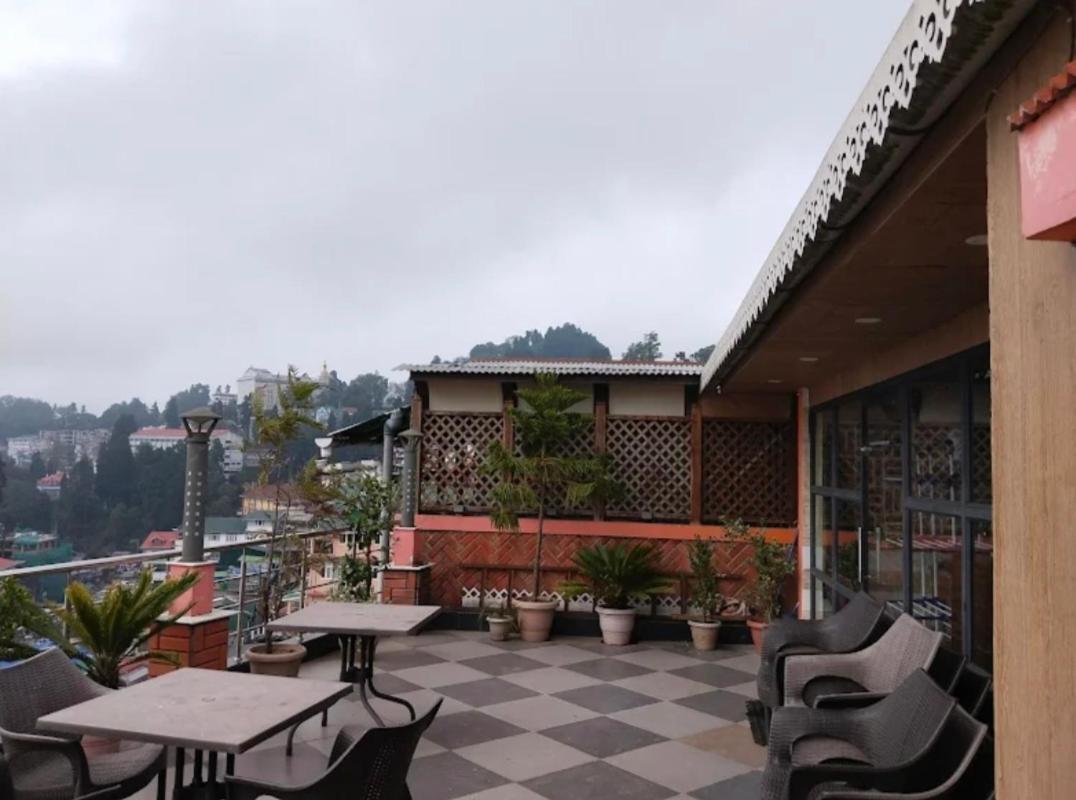 Hill's Bangali Saheb Darjeeling