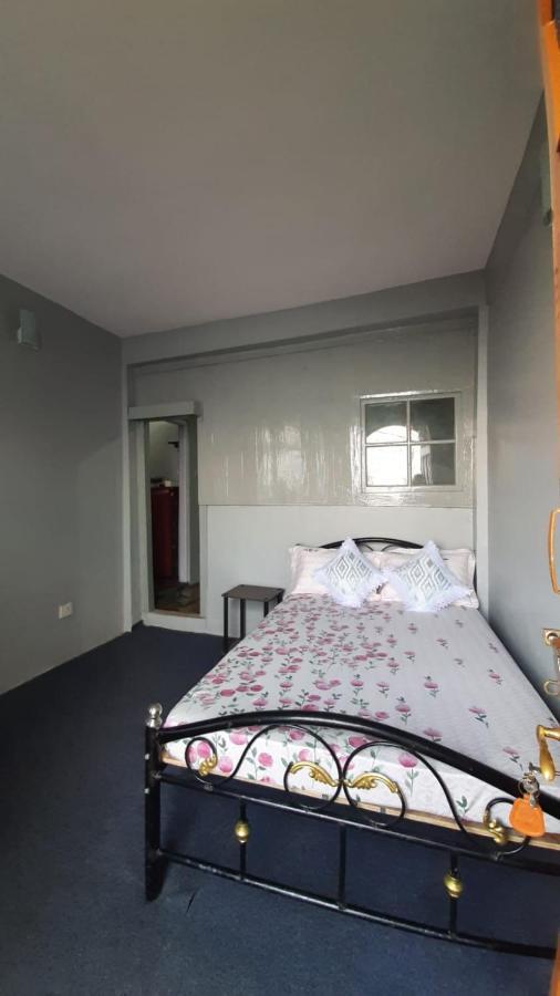 The Village Den , Darjeeling Bed & Breakfast *