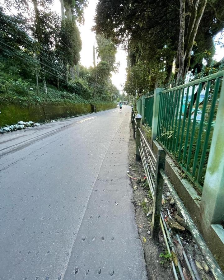 The Village Den , Darjeeling Bed & Breakfast *