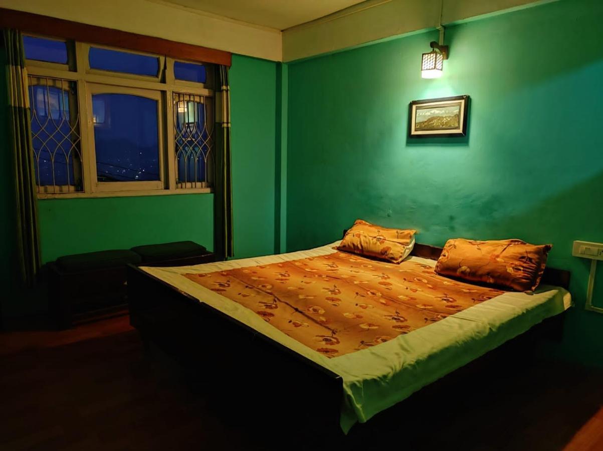Hotel Gaurav Darjeeling (West Bengal)