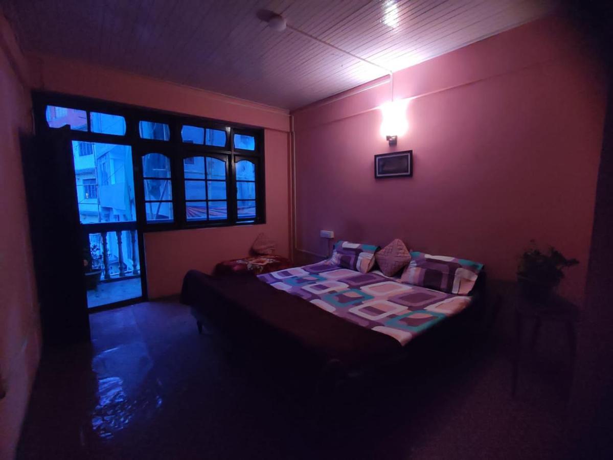 Gaurav Hotel Darjeeling (West Bengal)