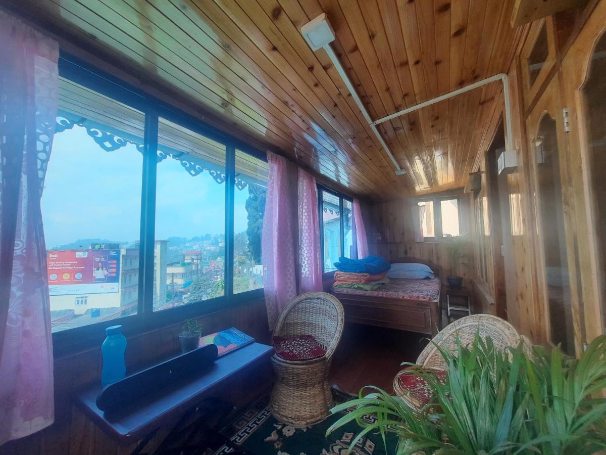 Hostel Neora Backpackers