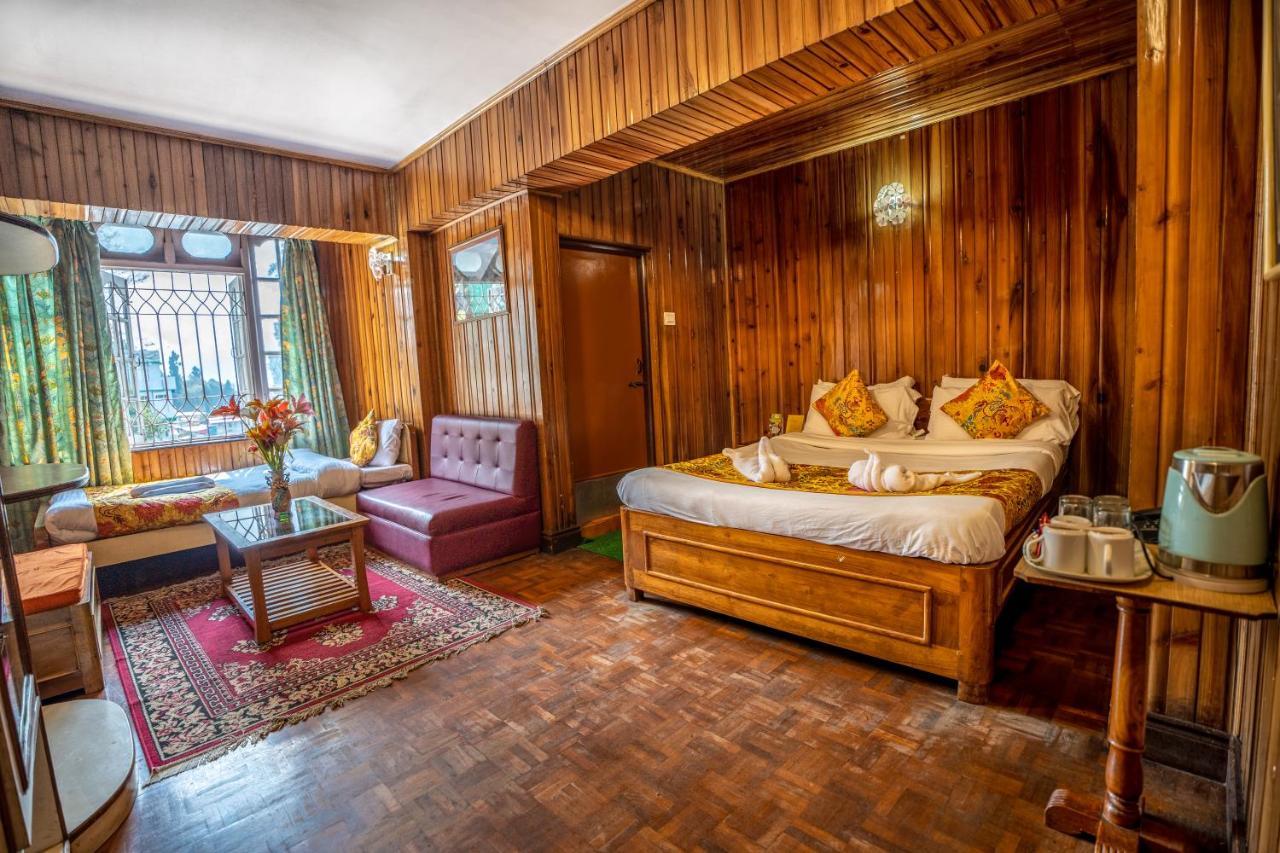 Hotel Fennel Red Rose - 500 Mts From Mall Road 3*