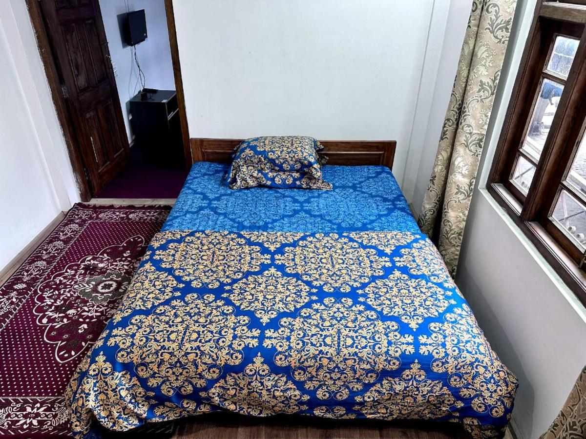 Homestay Syengden Nikunj *