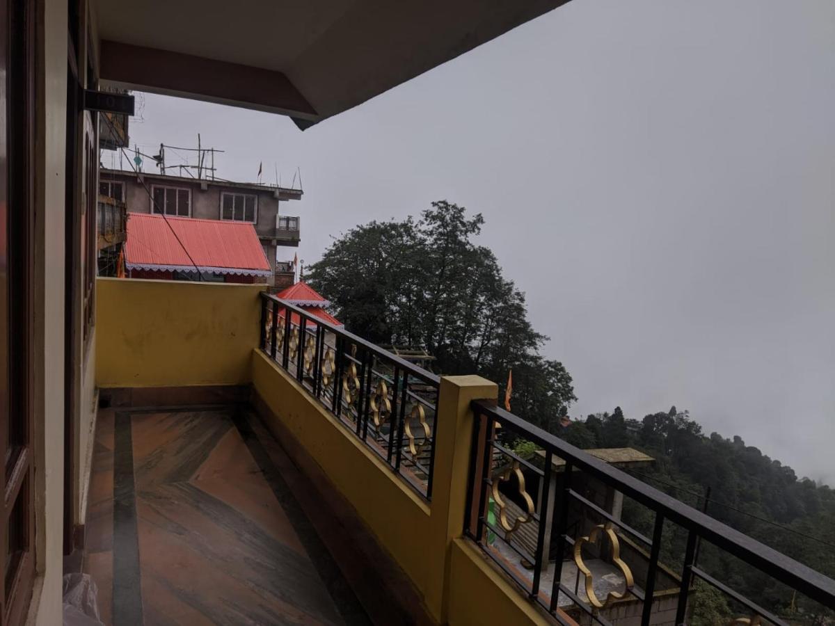 Jaswin Shanti Priya Hotel *