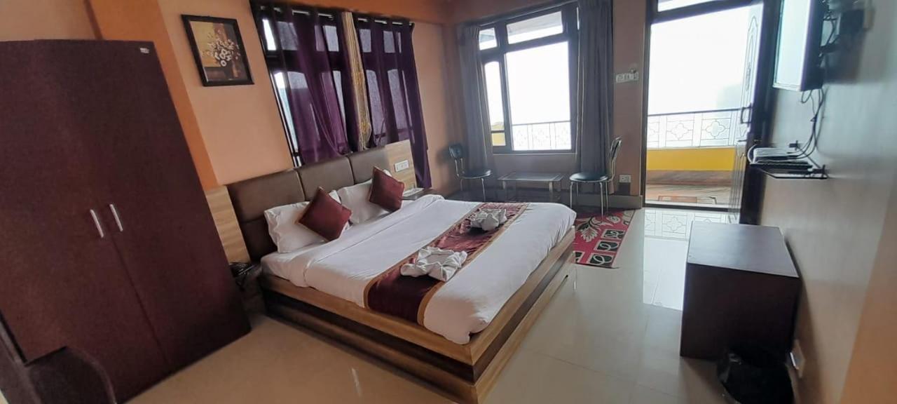 Hotel Jaswin Shanti Priya Darjeeling (West Bengal)