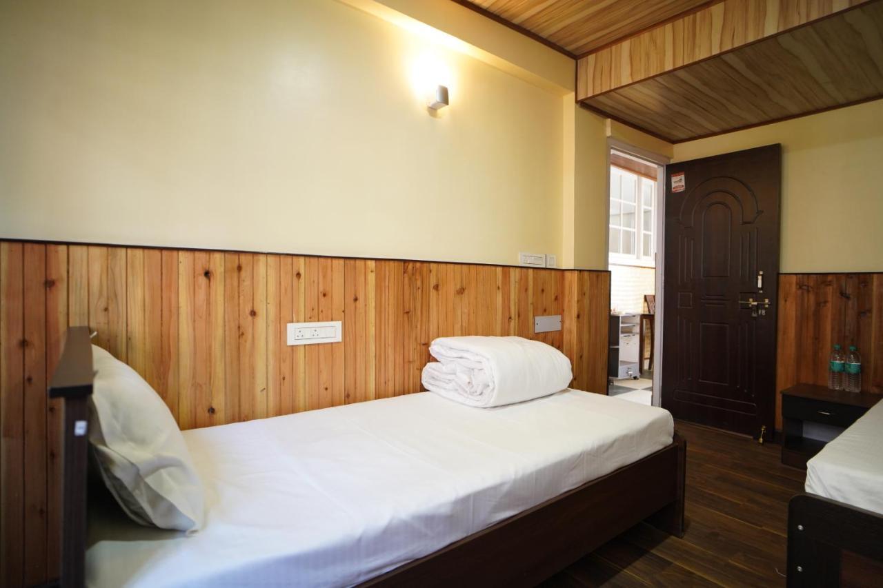 Hill Queen Near Sherpa Gumba Darjeeling Mall 5 Min Couple Friendly Hotel 2*