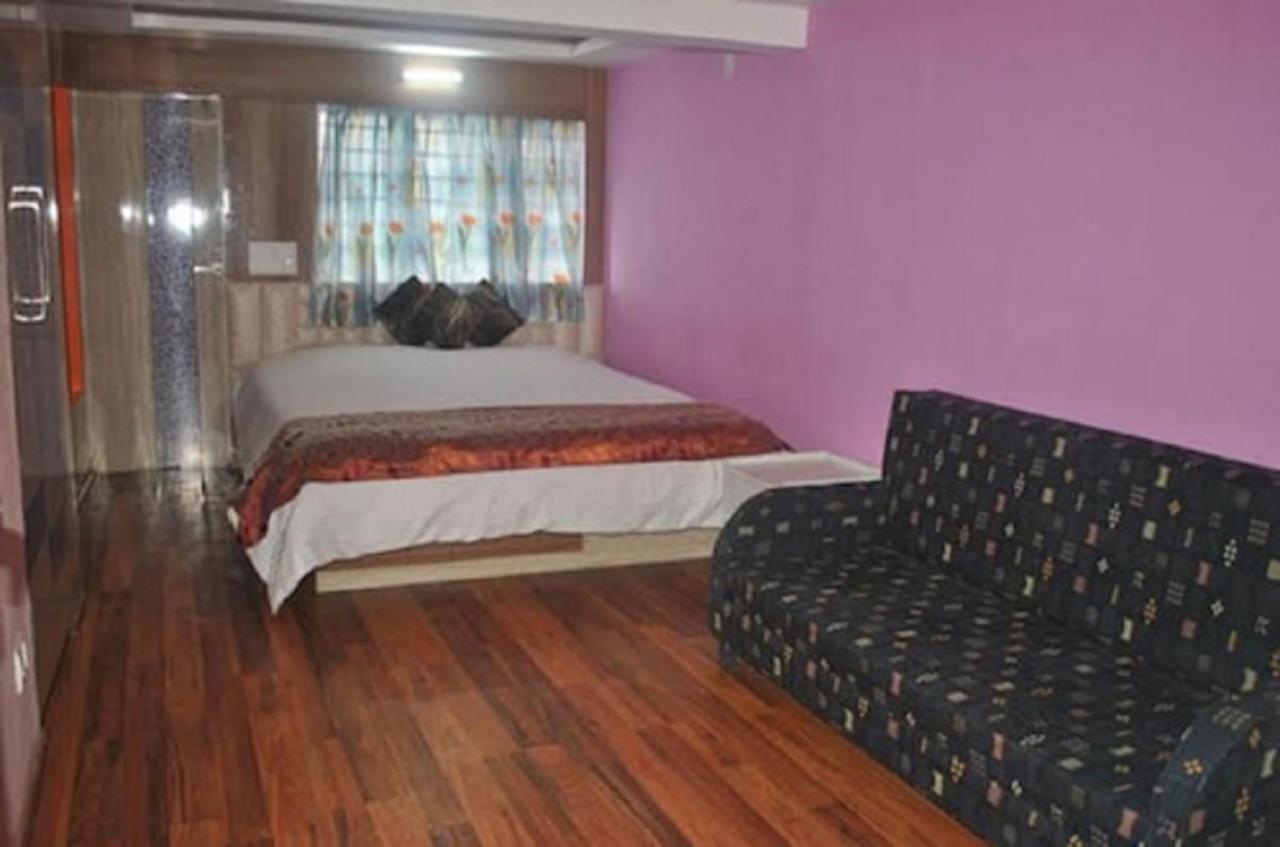 Goroomgo Broadway Mall Road Darjeeling - Best In Darjeeling 3* Darjeeling (West Bengal)