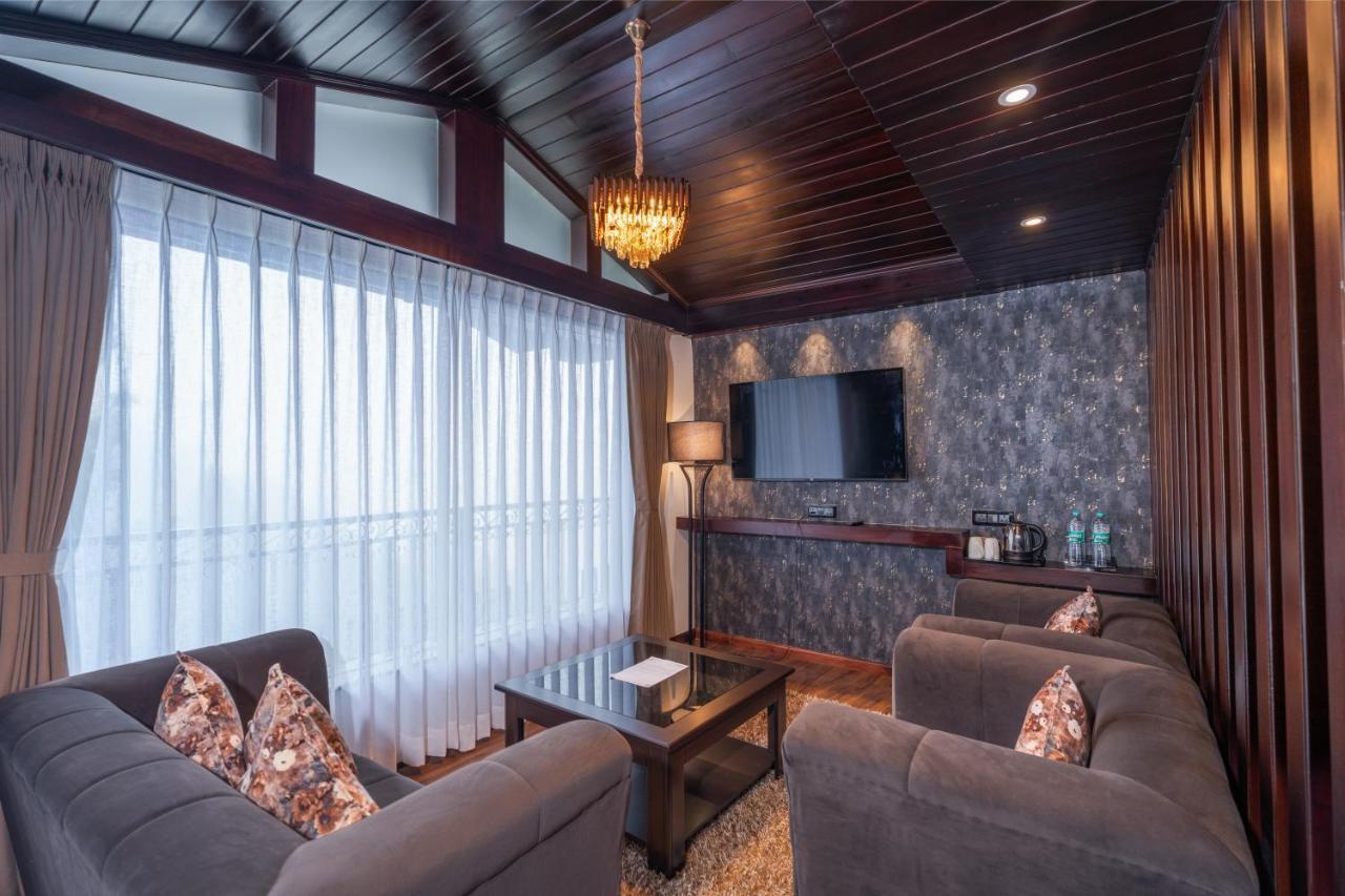 The West Gate By Summit Hotel 5*