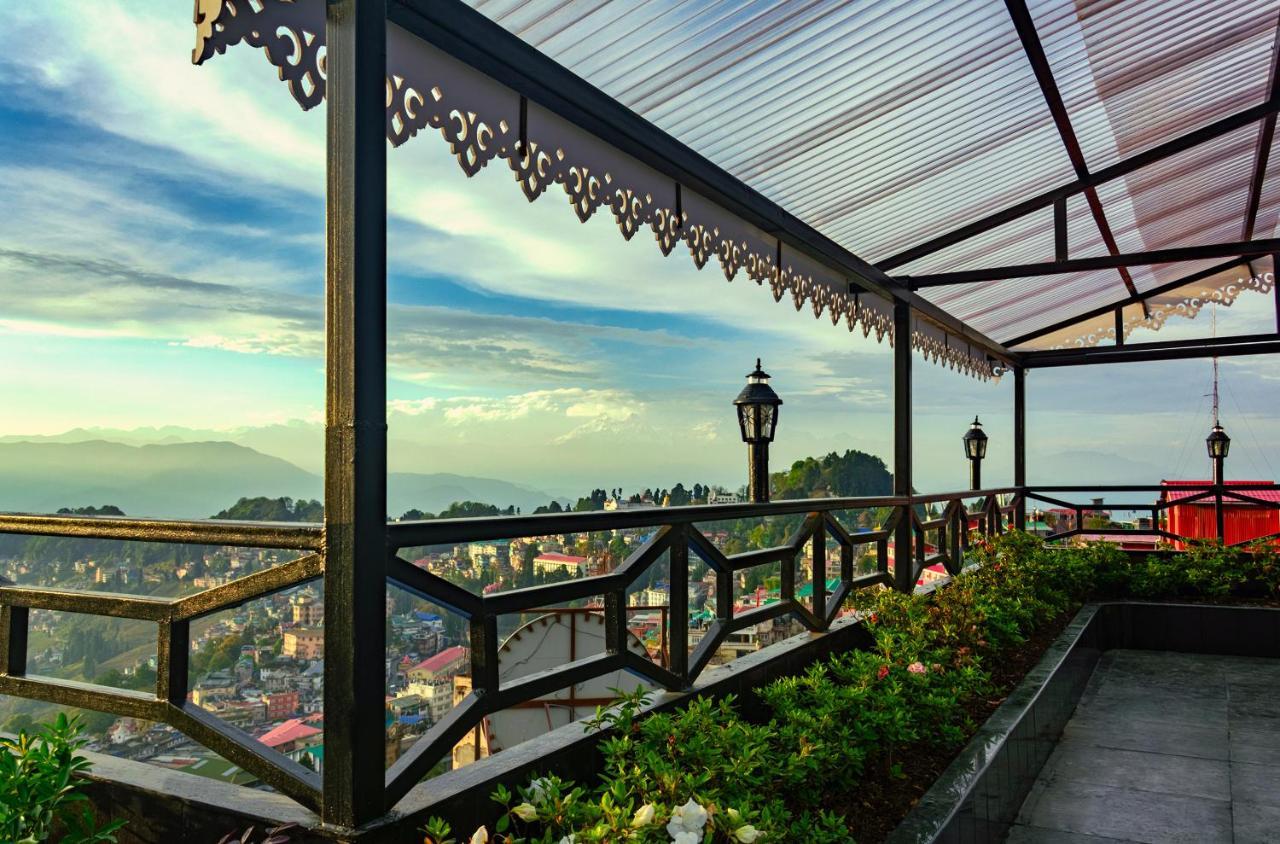 Hotel Sumitel Vista 800m From Mall Road 3*