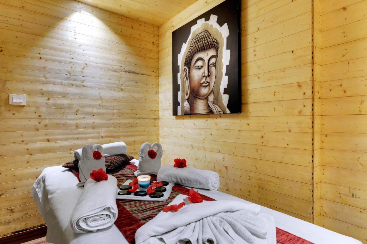 Hotel Sumitel Vista 800m From Mall Road 3*