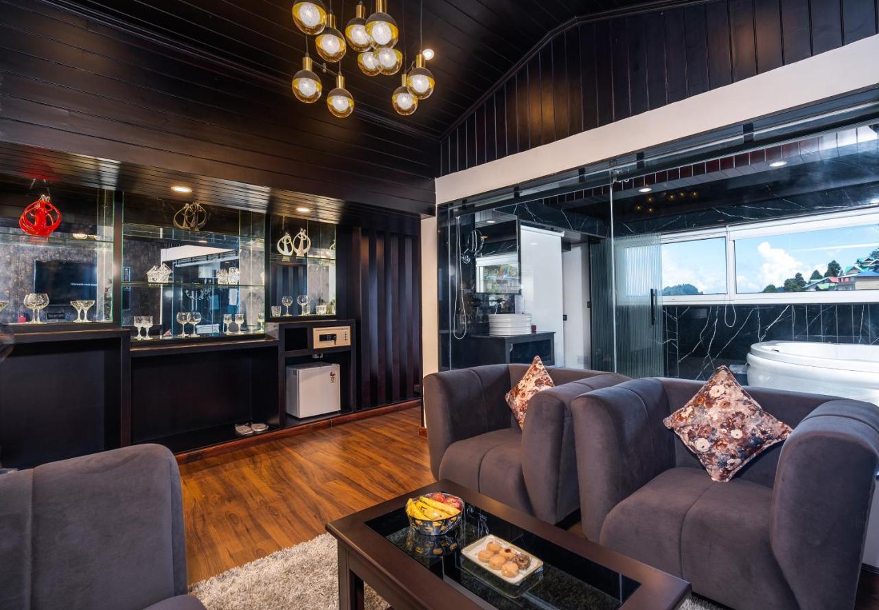 Hotel The West Gate By Summit 5*