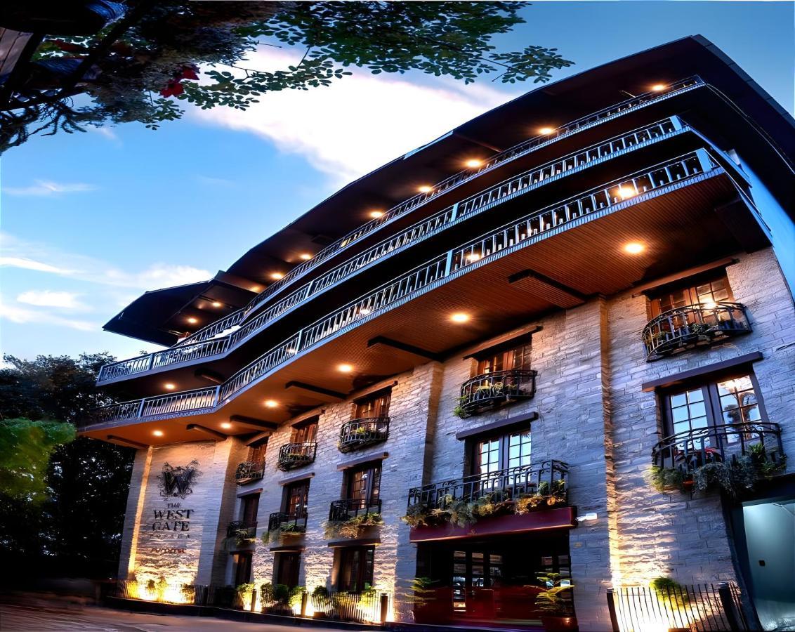 The West Gate By Summit 5*