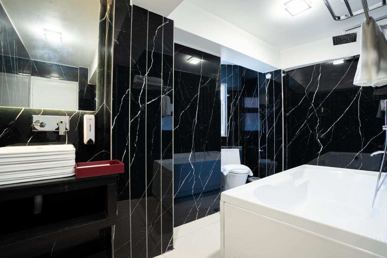 Hotel The West Gate By Summit 5*