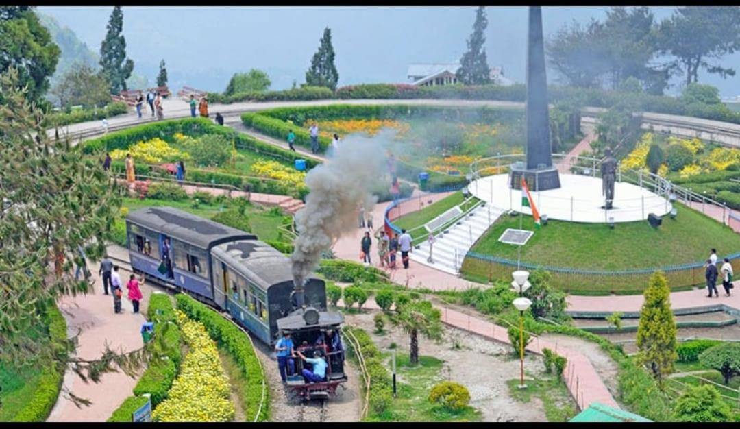 Hostel Pathi Bunkers *