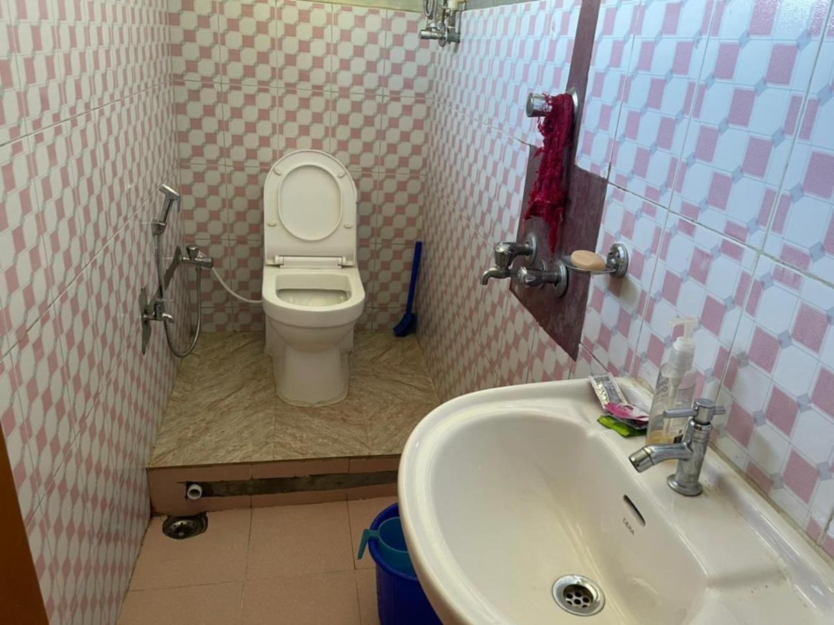 O Adarash Hotel 3*