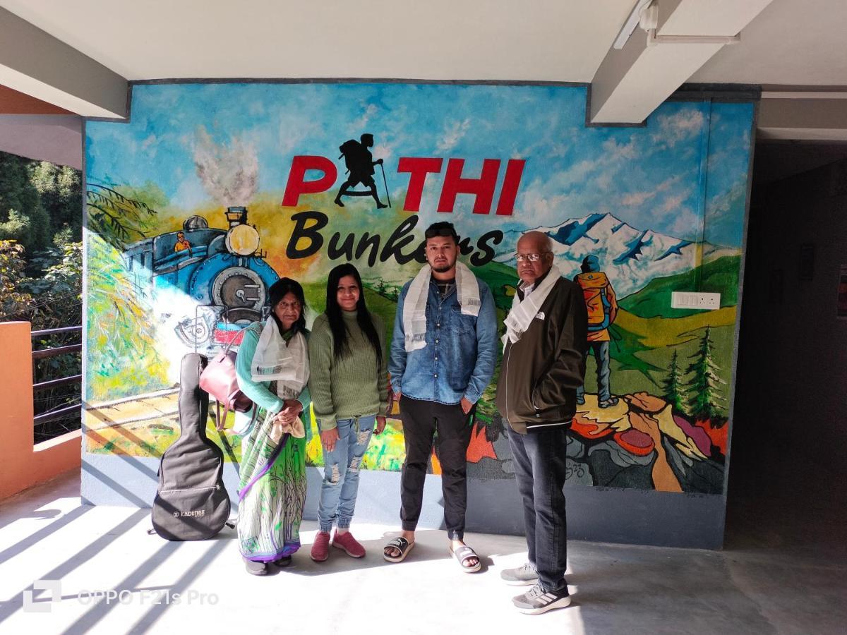 Pathi Bunkers Hostel *