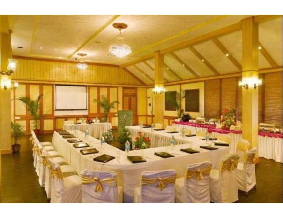 Inn, Darjeeling Hotel 4*