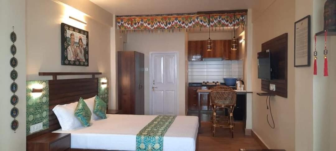 Jj Tribal Apartment