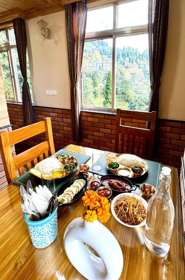 Batasia, Hillside 3* Darjeeling (West Bengal)