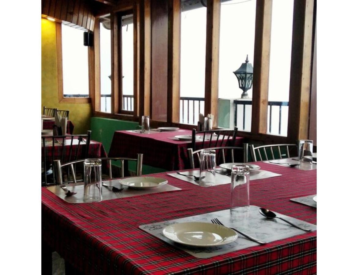 Indus Mount Royale And Spa, Darjeeling Homestay
