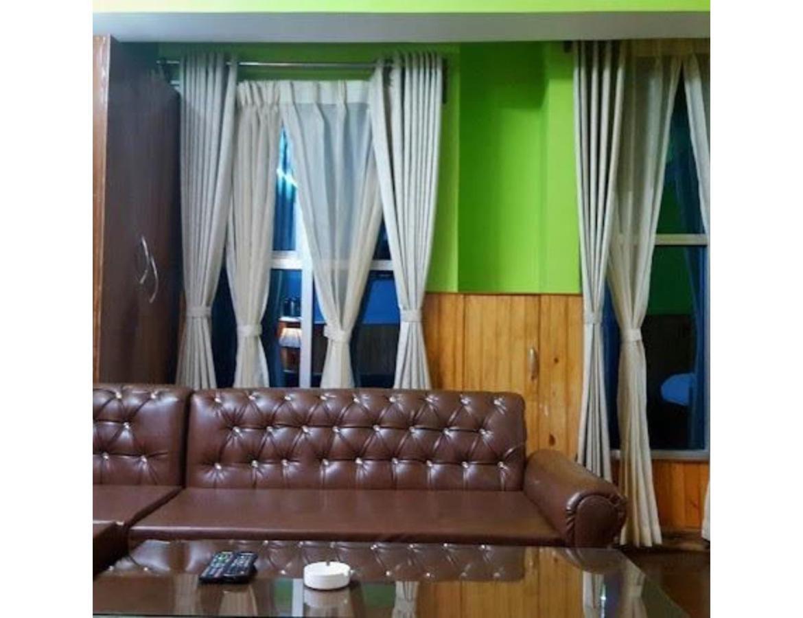 Indus Mount Royale And Spa, Darjeeling Homestay *