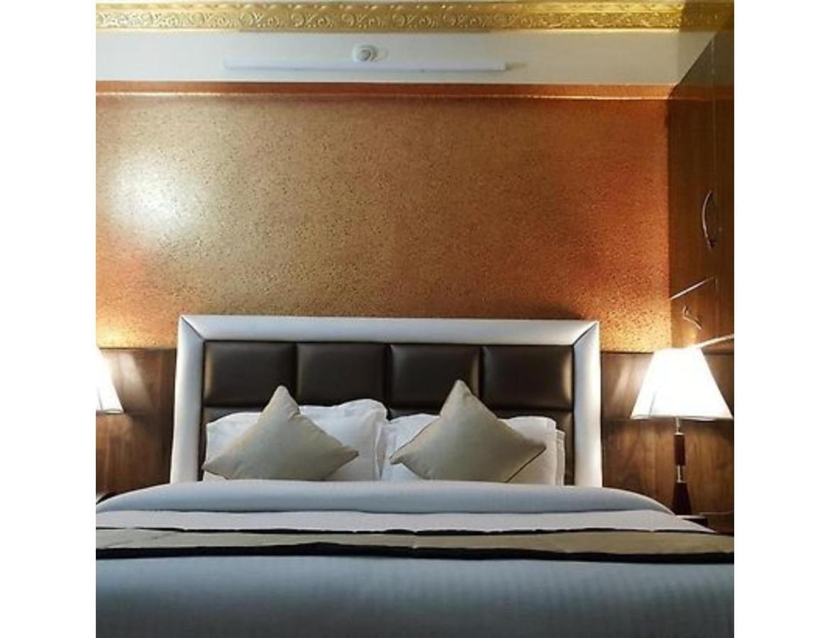 Indus Mount Royale And Spa, Darjeeling Homestay *