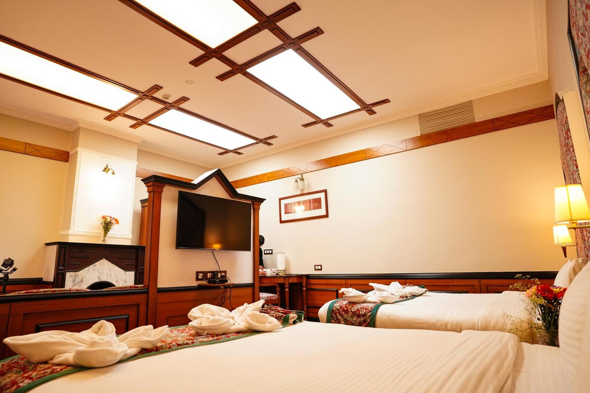 Orsino Mall Road Hotel 4*