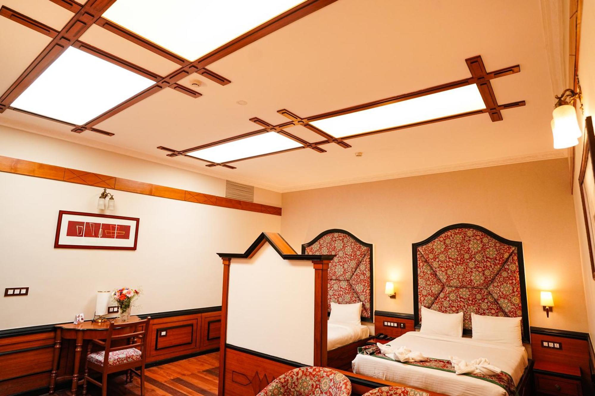 Orsino Mall Road Hotel