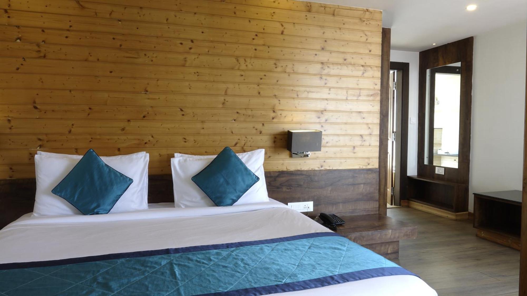 Hotel Yashshree Sanderling Mall Road Darjeeling (West Bengal)