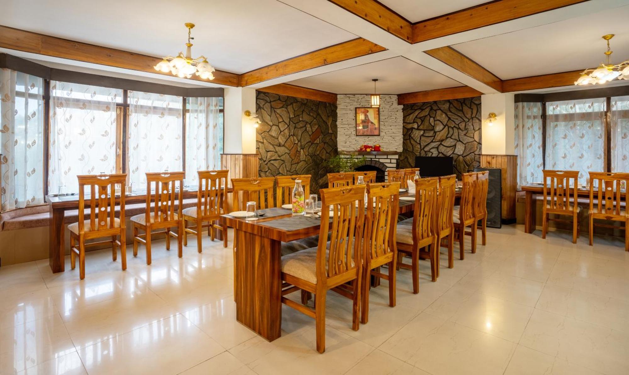 Hotel Treebo Eeshan Rodhi Resort, Darjeeling 3*
