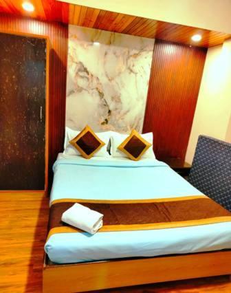D. Sangay Bed & Breakfast