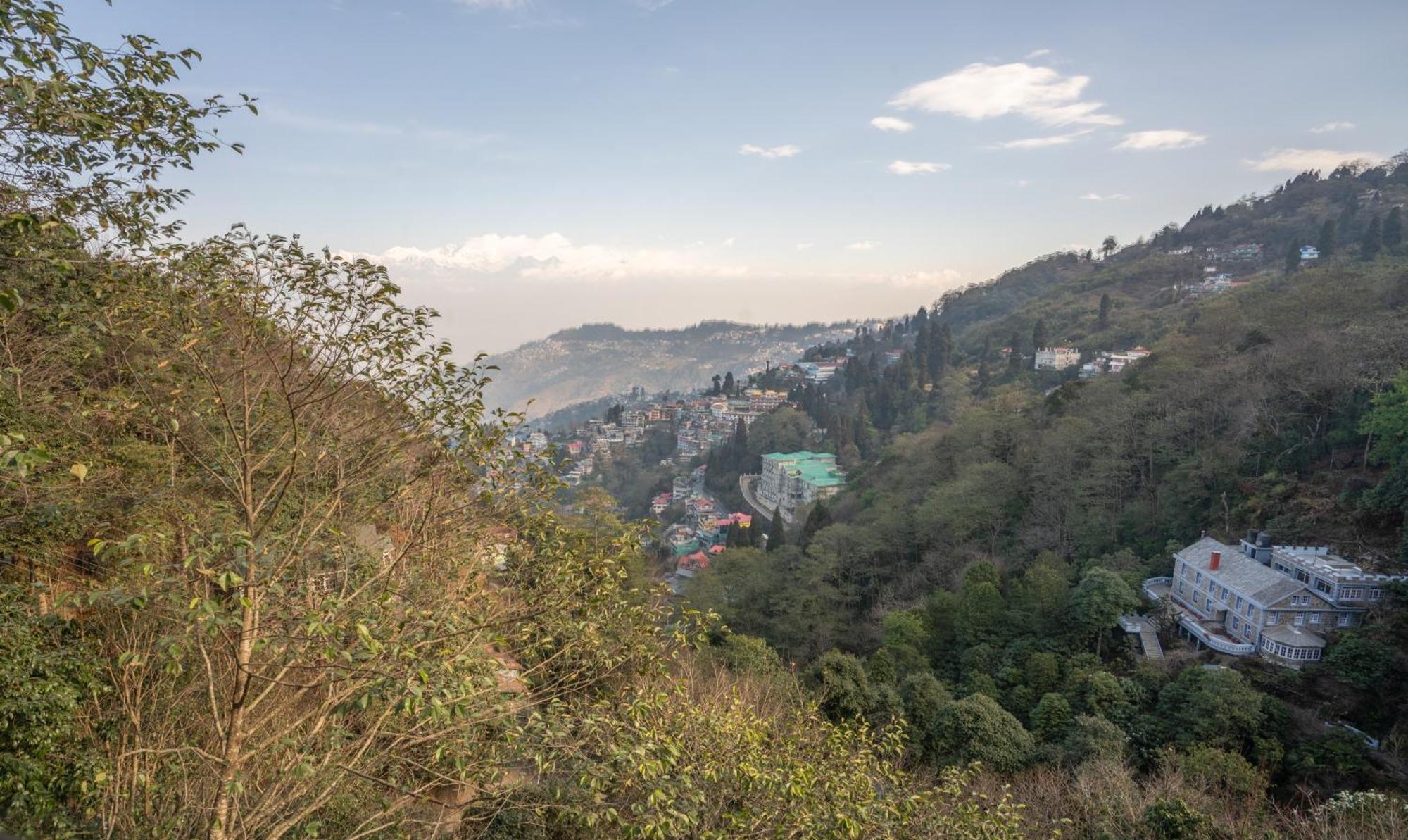 Hotel Treebo Eeshan Rodhi Resort, Darjeeling