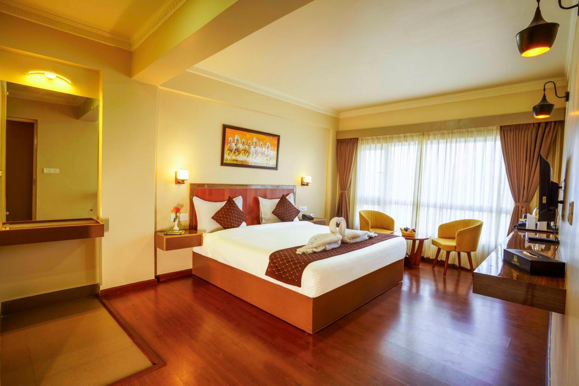 Hotel Q Saina Mapham 3*