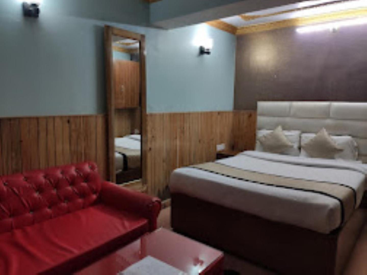 Hotel Mount Royale Darjeeling 3*