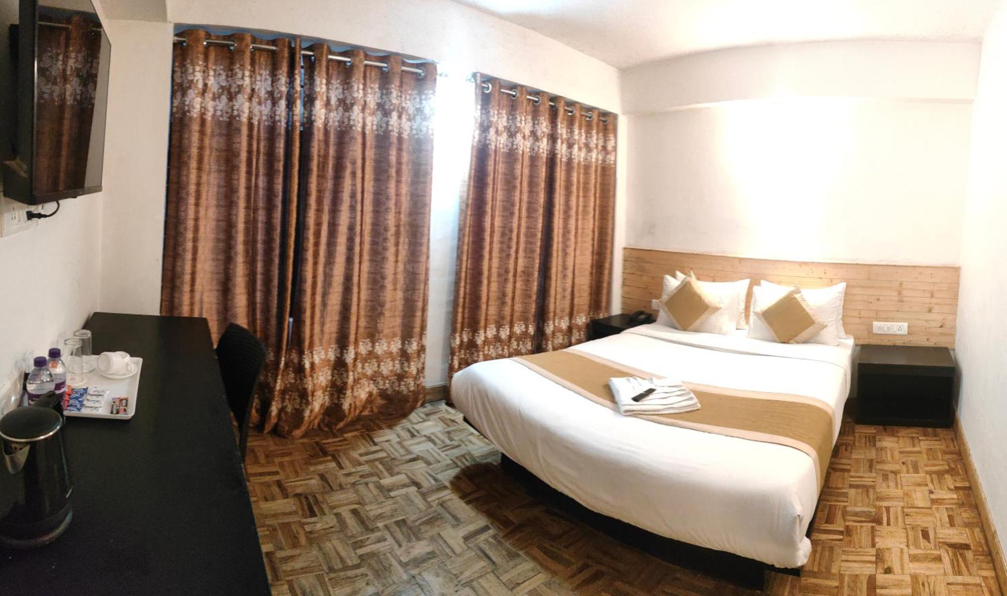 Hotel Cherrywood & Spa By Easygorooms Darjeeling (West Bengal)