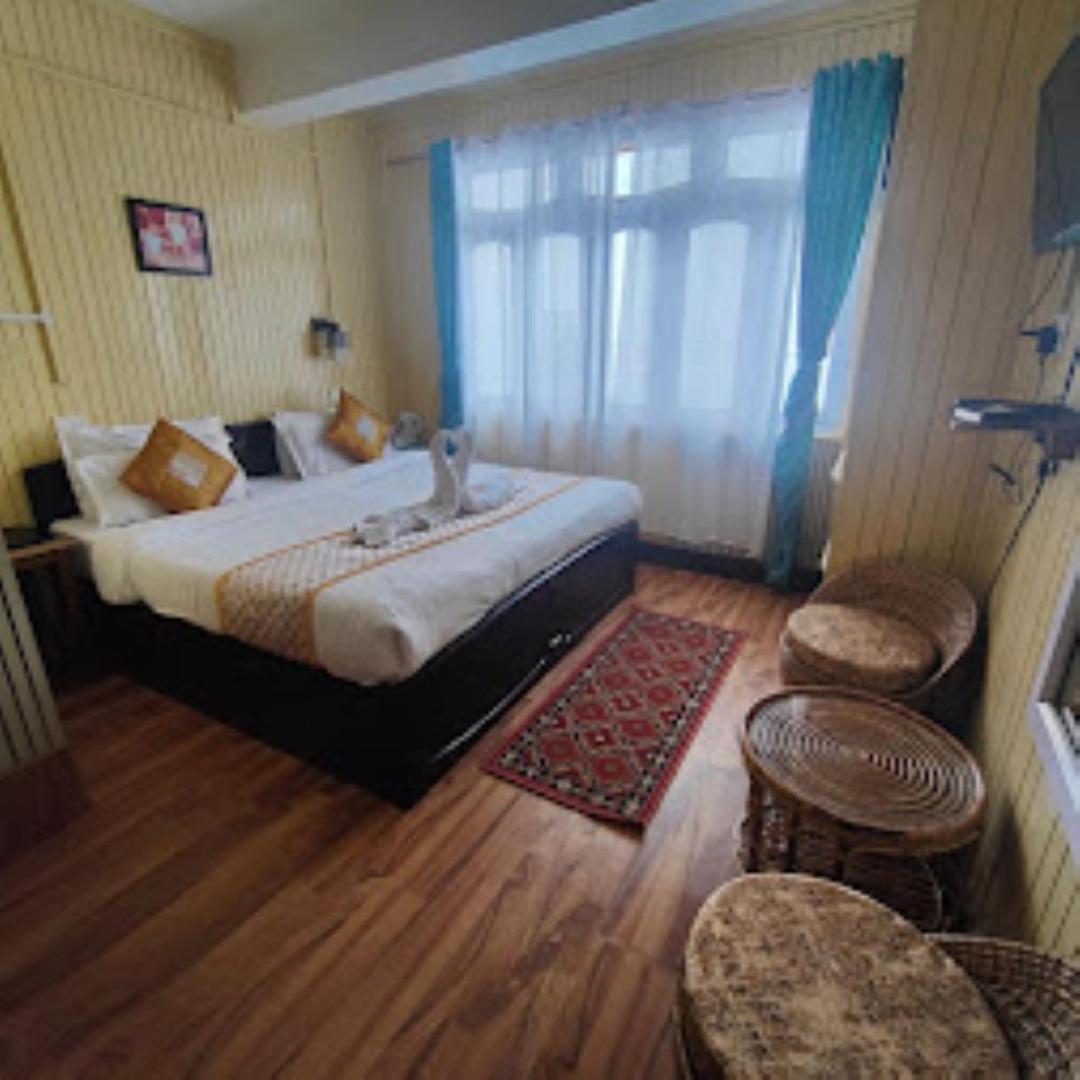 Aliment Darjeeling Hotel 3*