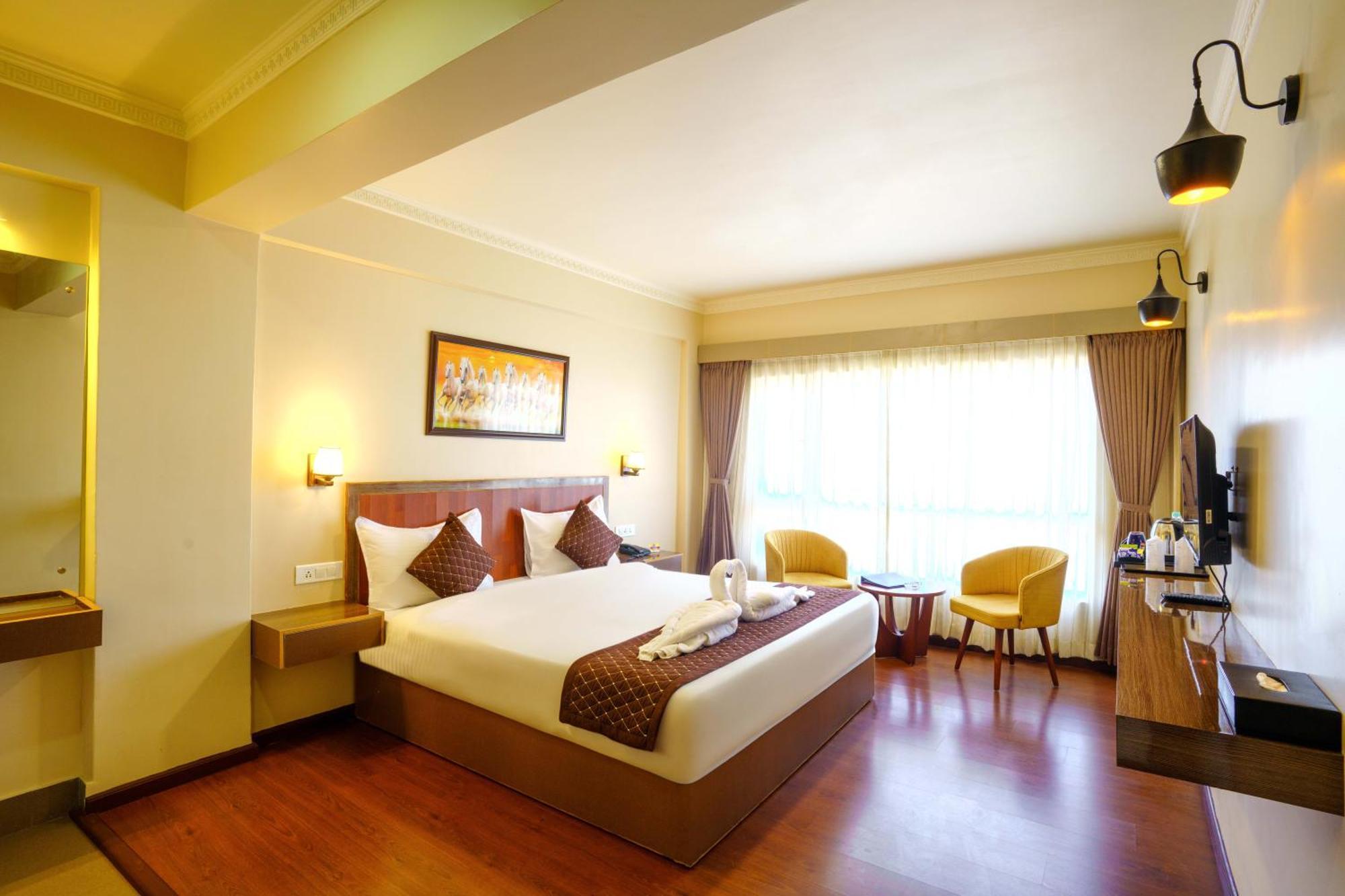 Q Saina Mapham Hotel 3*
