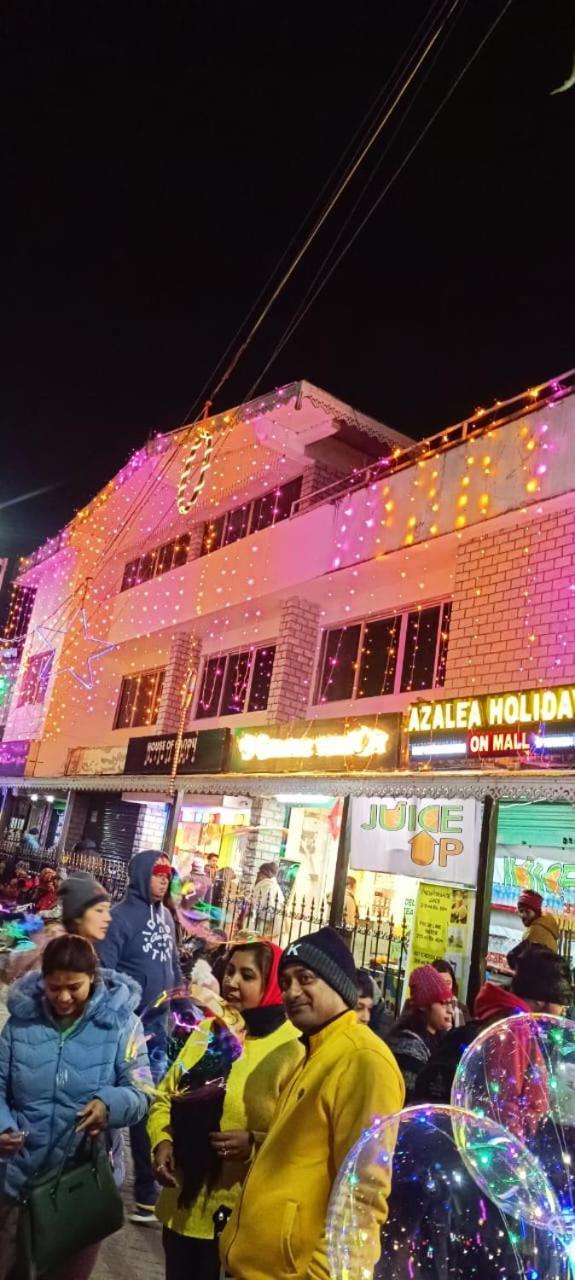 Azalea Holidays On Mall Hotel